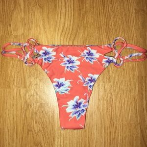 SOLD - Acacia Molokini Bottom VA